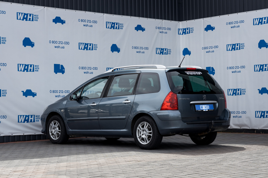 Peugeot 307 SW 2008 photo 7