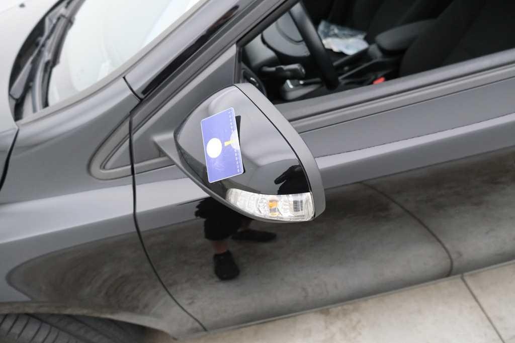 Volvo V40 2017 фото 35