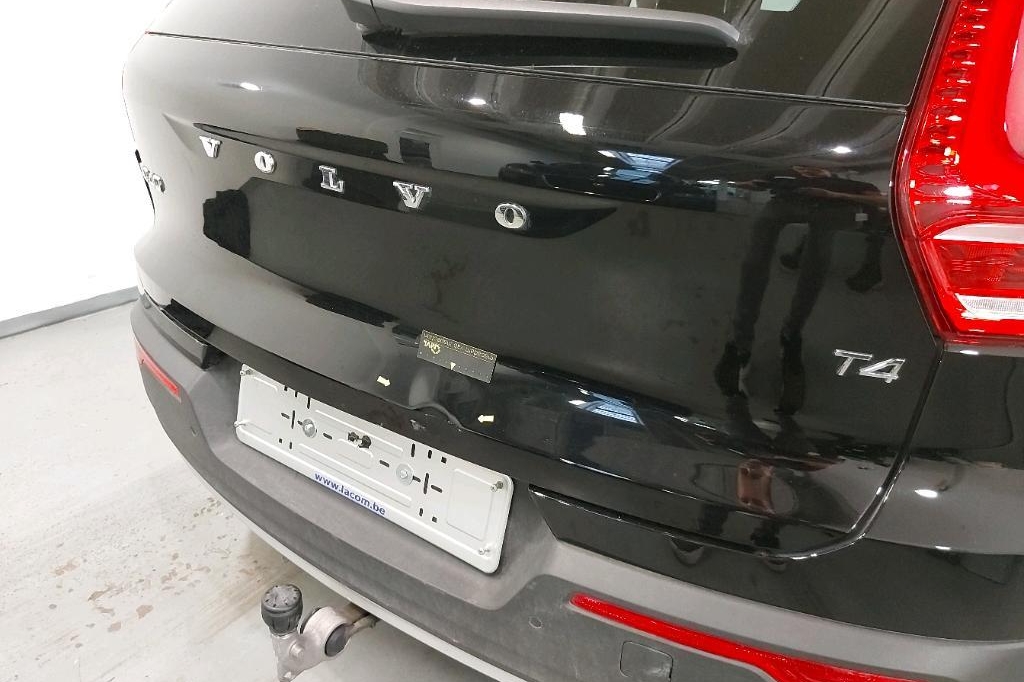 Volvo XC40 2020 фото 31