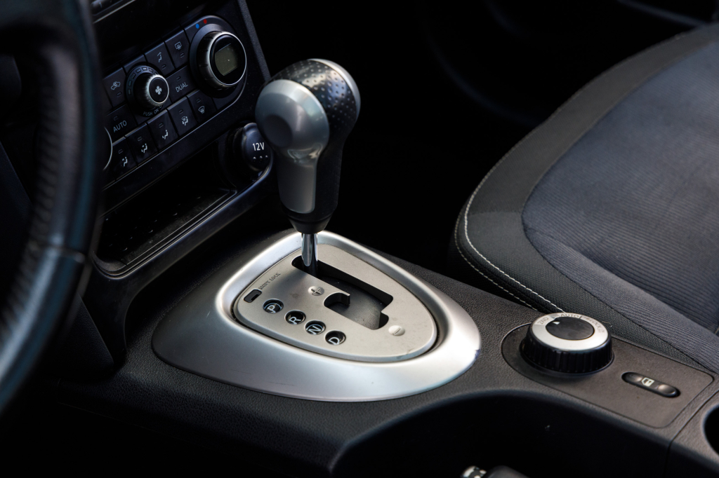 Nissan Qashqai+2 AWD 2010 photo 23