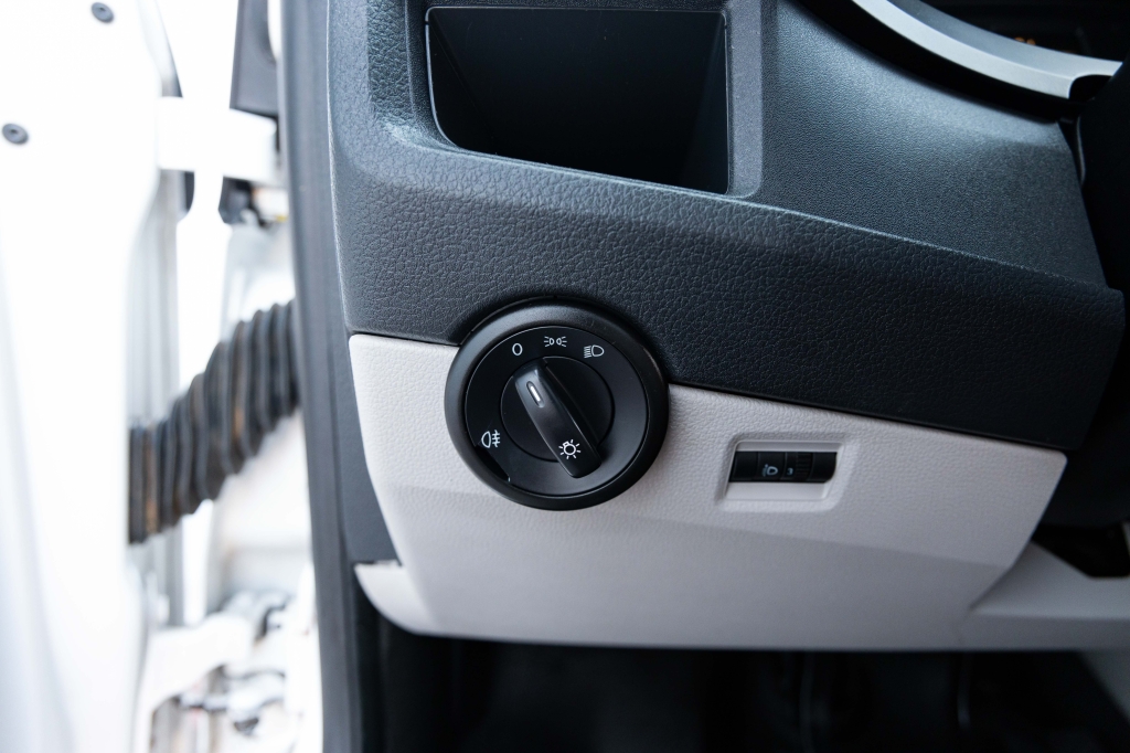 Volkswagen Transporter 2016 фото 13