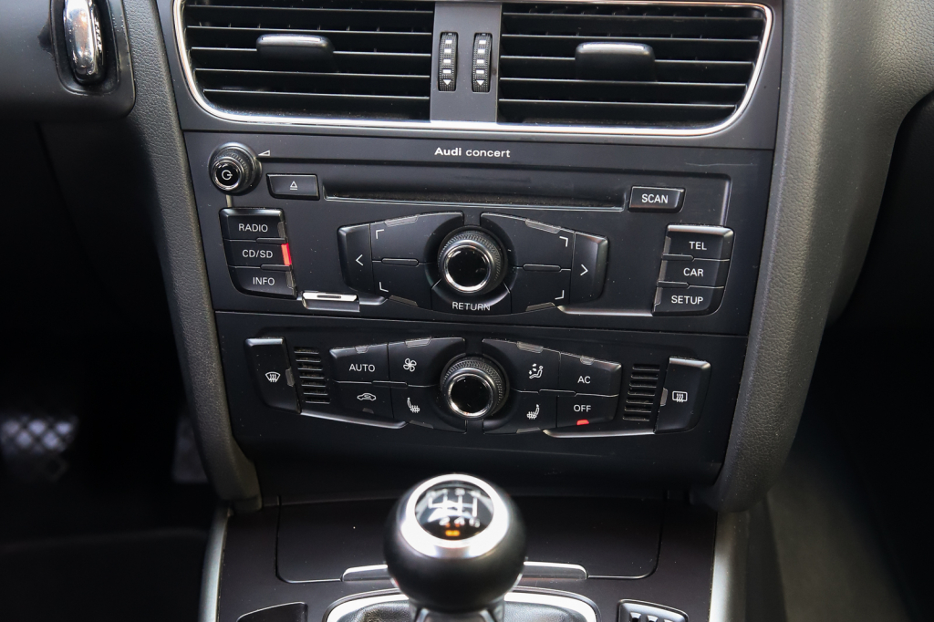 Audi A4 2008 photo 3