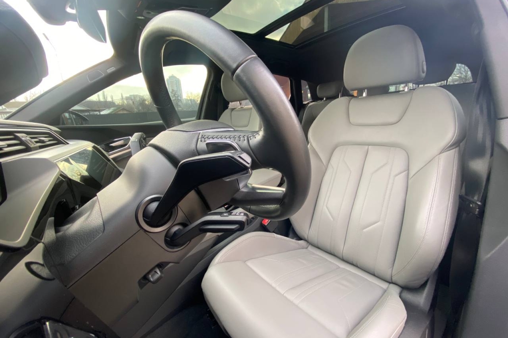 Audi e-tron 2019 photo 9