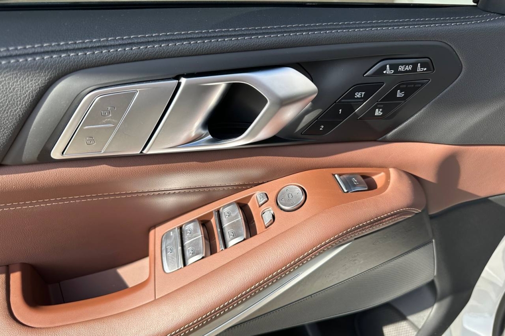 BMW X7 M50d 2020 photo 10