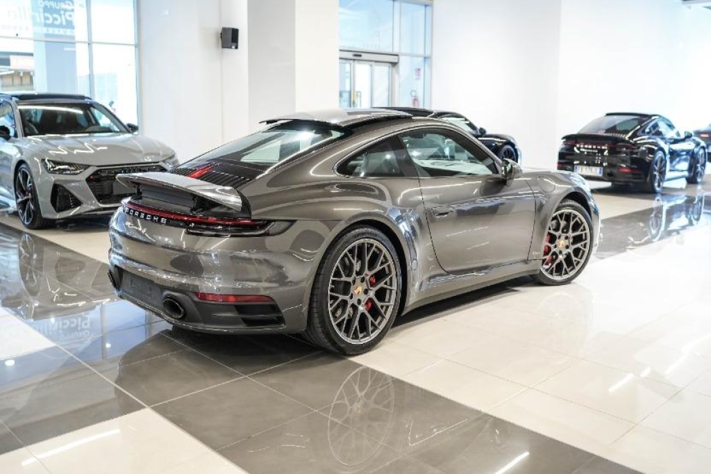 Porsche 992 2019 фото 1