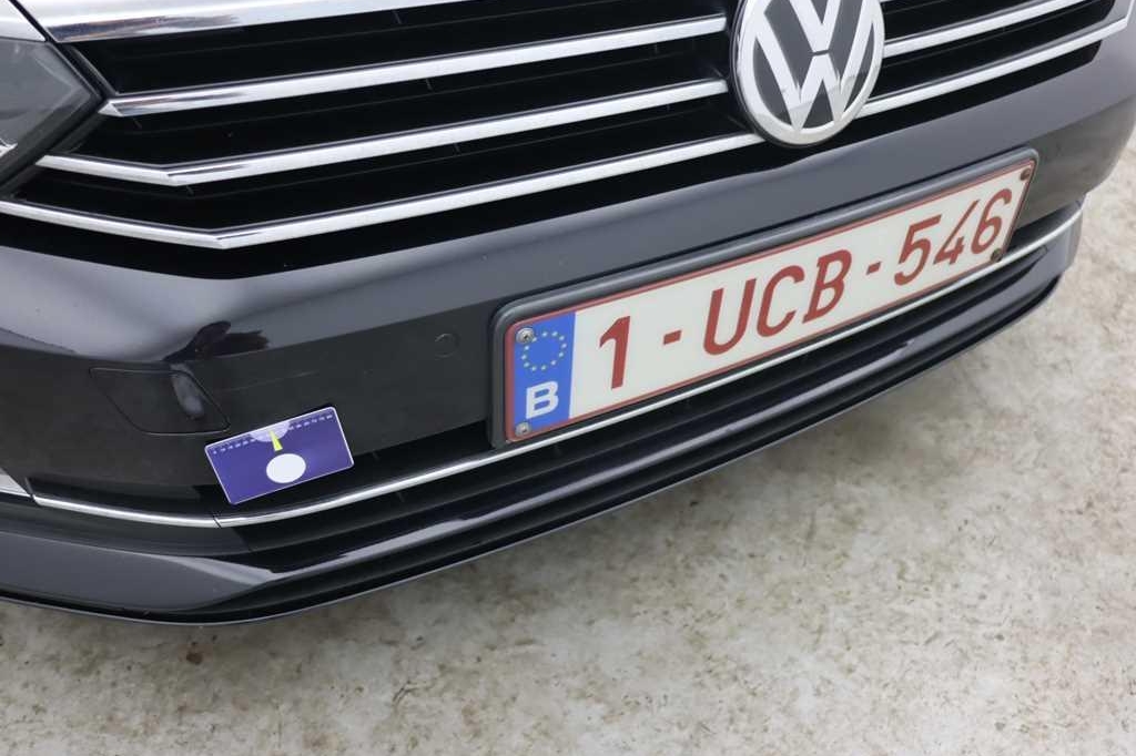 Volkswagen Passat Variant 2018 photo 16