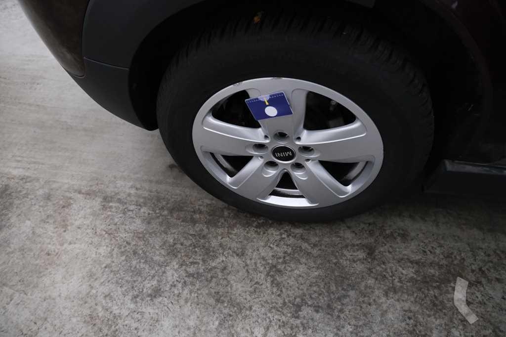 MINI One Clubman 2017 фото 36