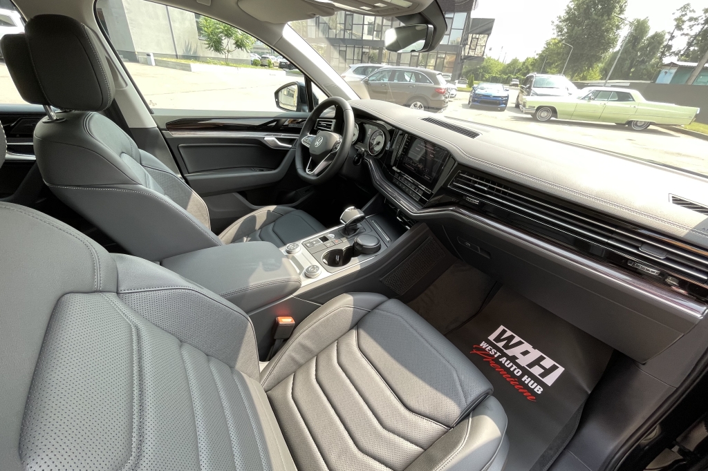 Volkswagen Touareg 2021 photo 11