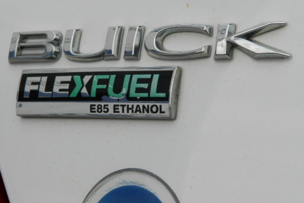 Buick Regal 2010 photo 7