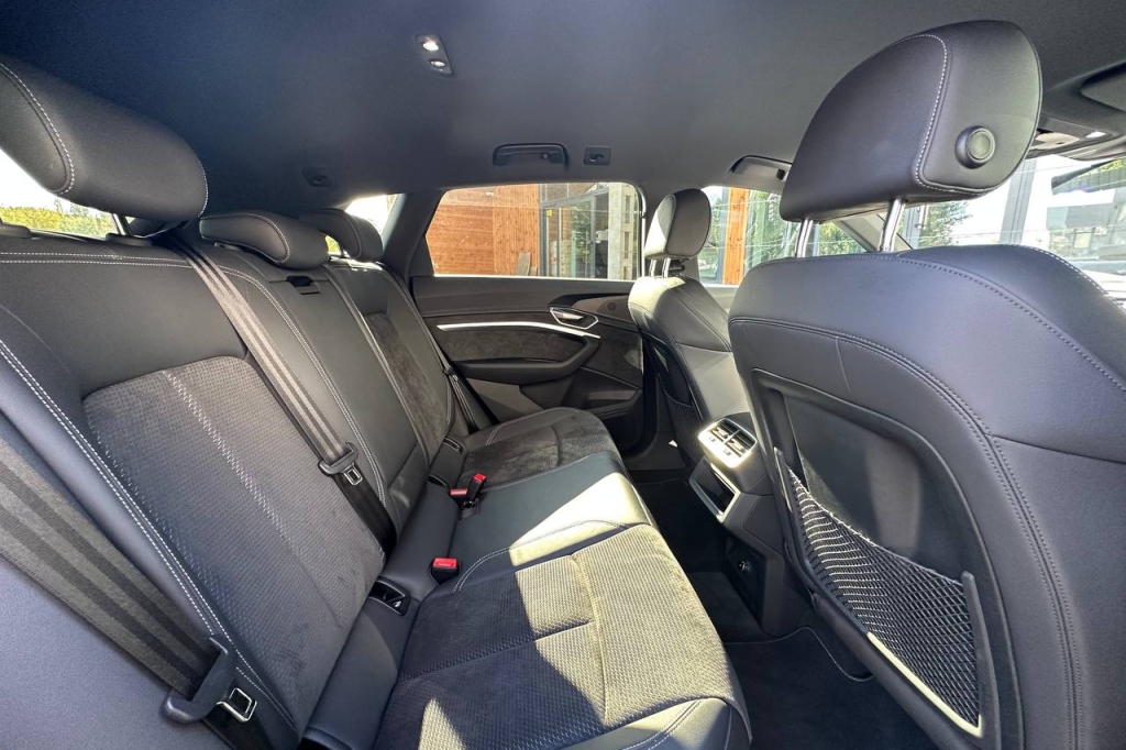 Audi e-tron 71 kWh  Quattro S-Line  2021 photo 14