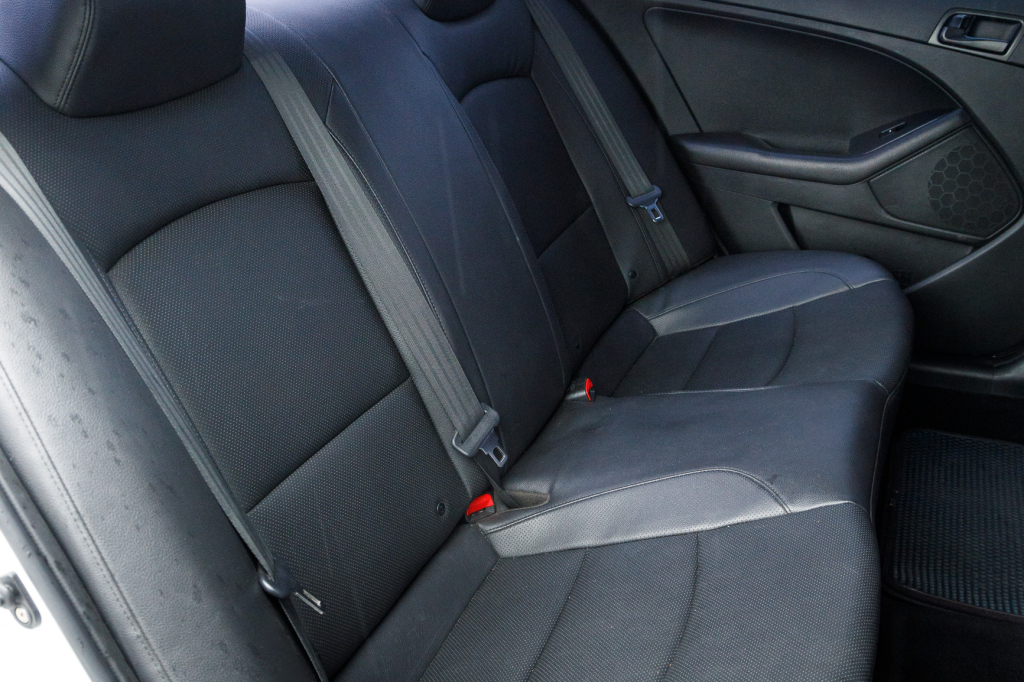 Kia K5 LPI 2013 photo 17