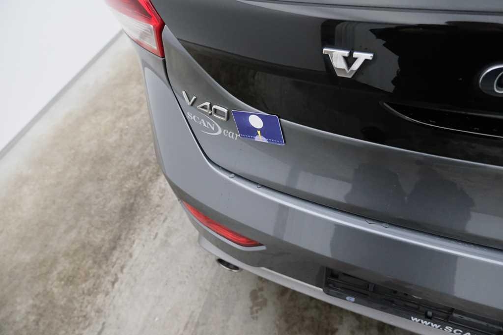 Volvo V40 2017 фото 29