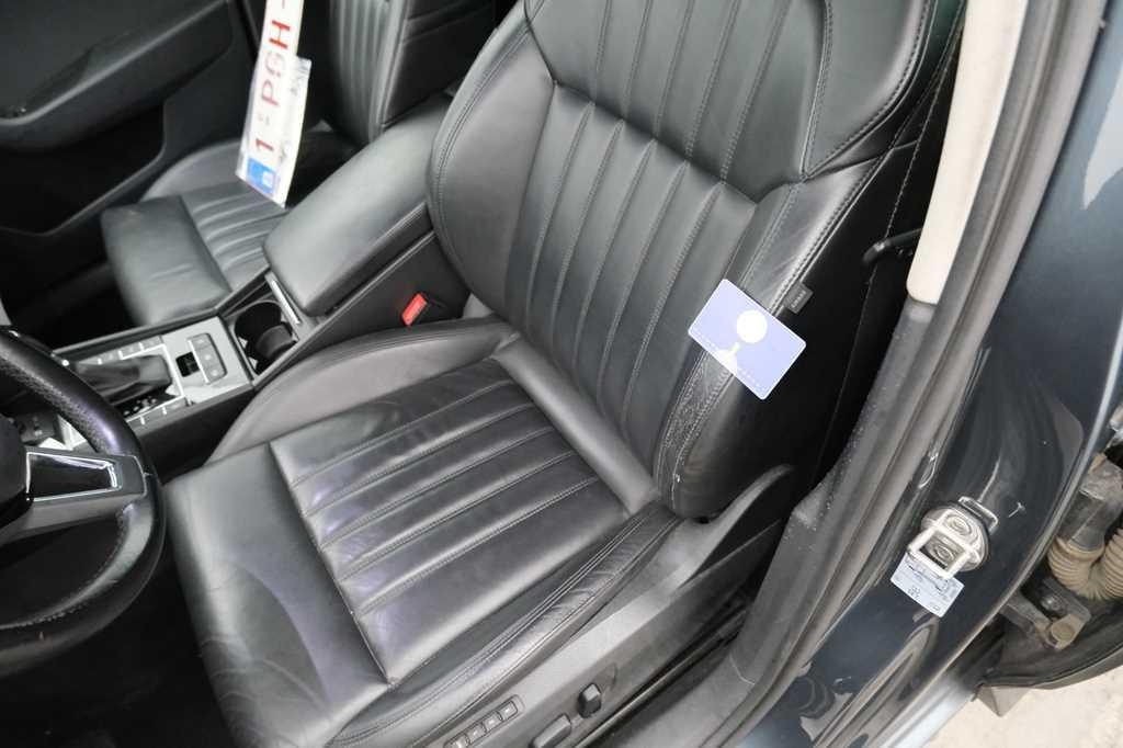 Skoda Superb Combi 2016 фото 89