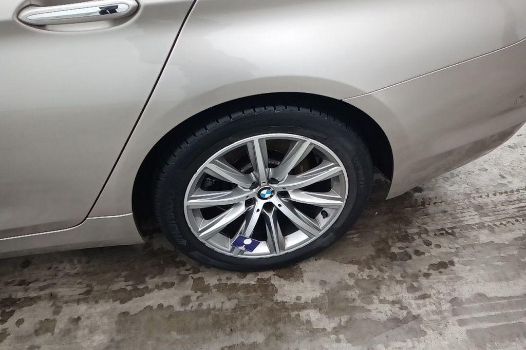 BMW 5 Series 2017 фото 49