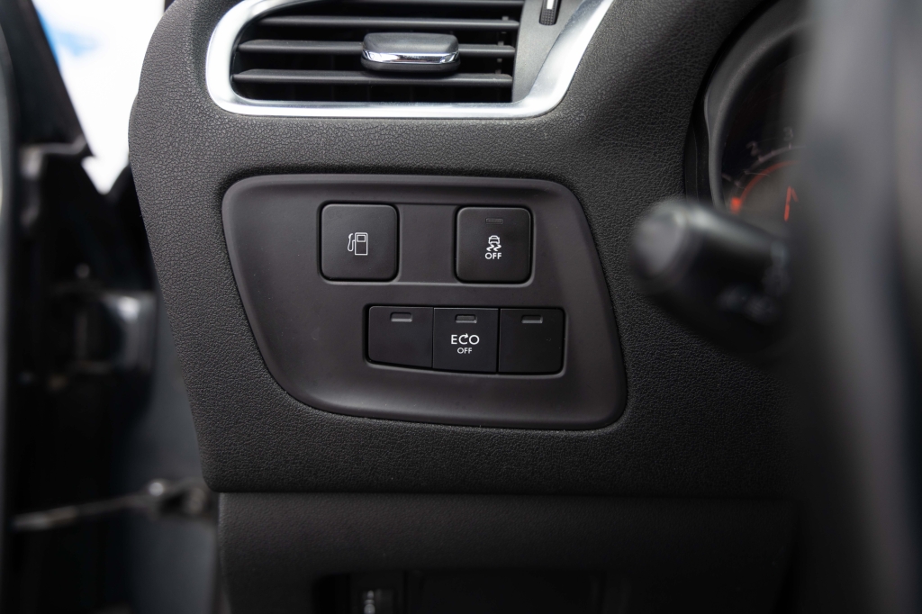 Citroen C4 2015 photo Citroen C4 2015 photo 14
