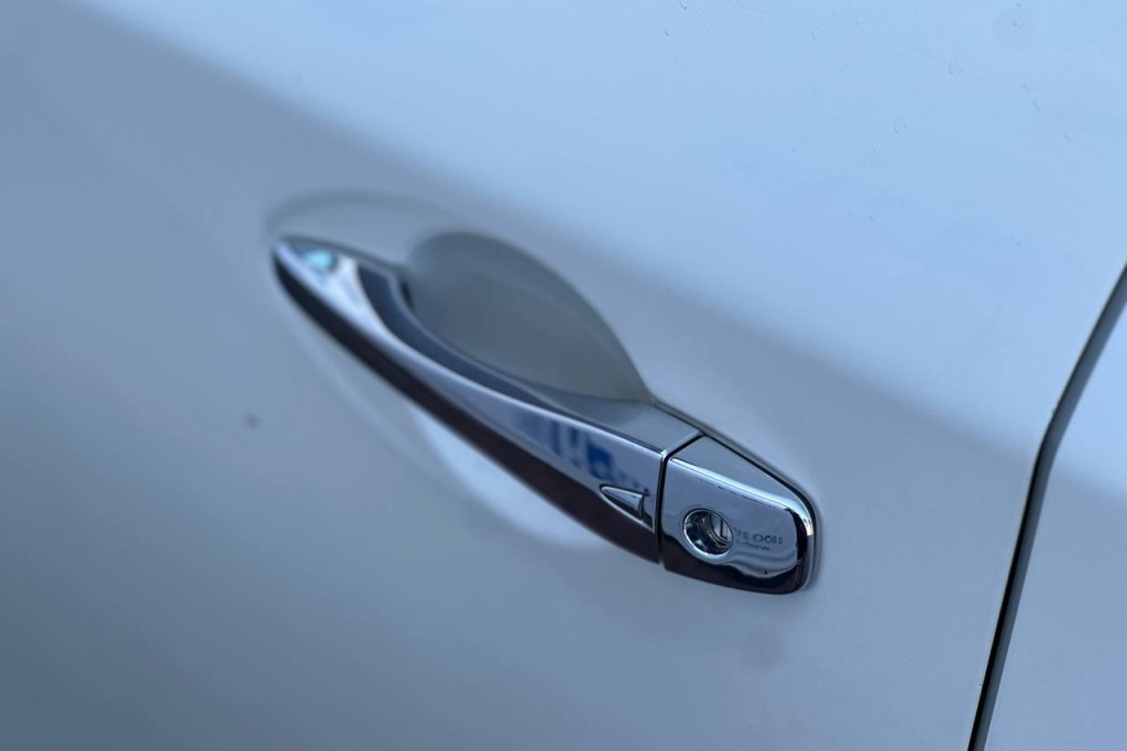 Nissan Pathfinder 2015 фото Nissan Pathfinder 2015 фото 7
