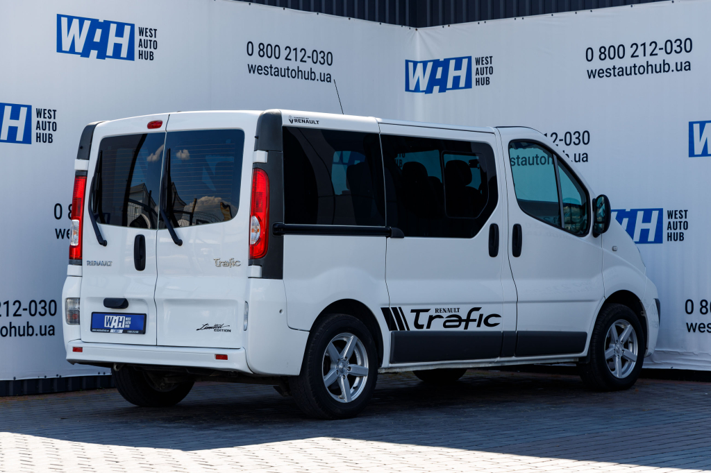 Renault Trafic пасс. 2012 photo 4