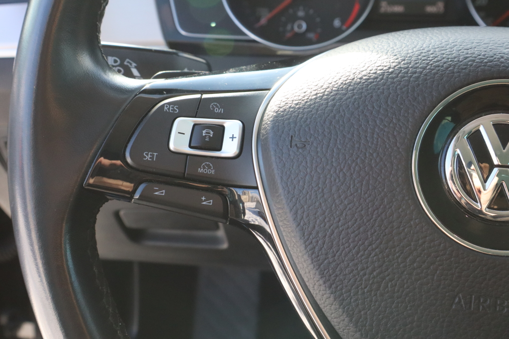 Volkswagen Passat B8 Highline photo 8