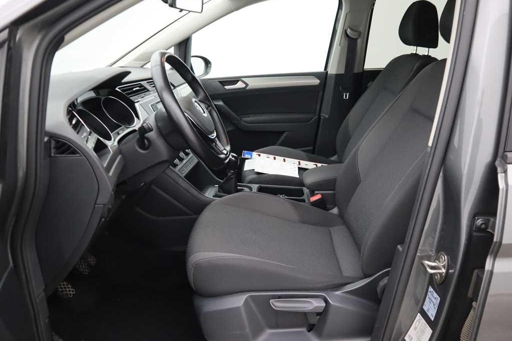 Volkswagen Touran 2015 фото 6
