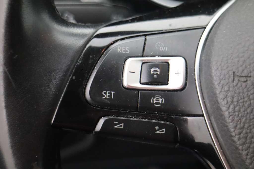 Volkswagen Touran 2019 фото 12