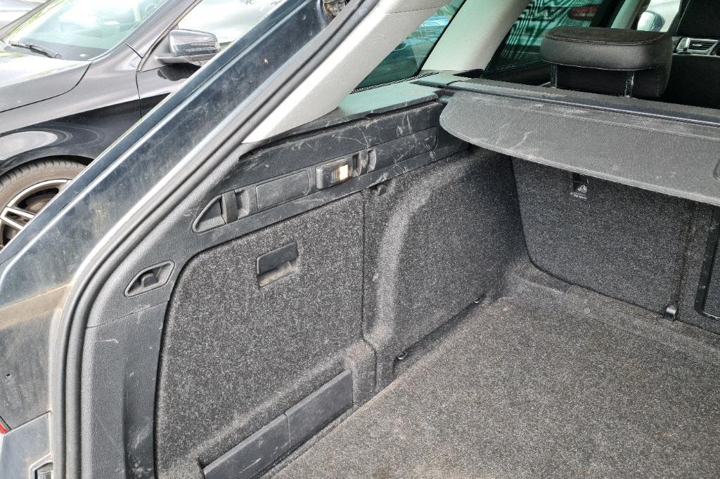 Skoda Superb Combi 2017 фото 57