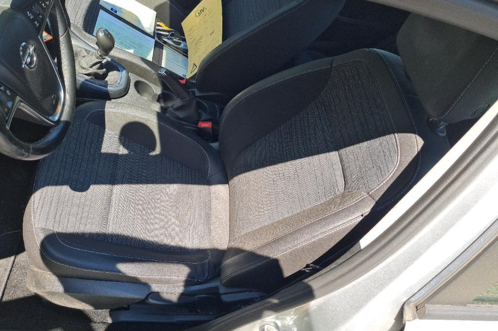 Opel Astra Sports Tourer 2015 photo 33