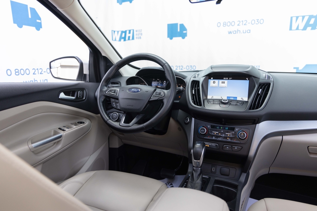 Ford Escape SEL 2019 фото 28