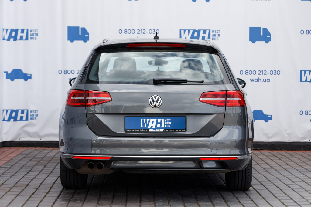 Volkswagen Passat B8 Highline 4Motion 2016 фото 3