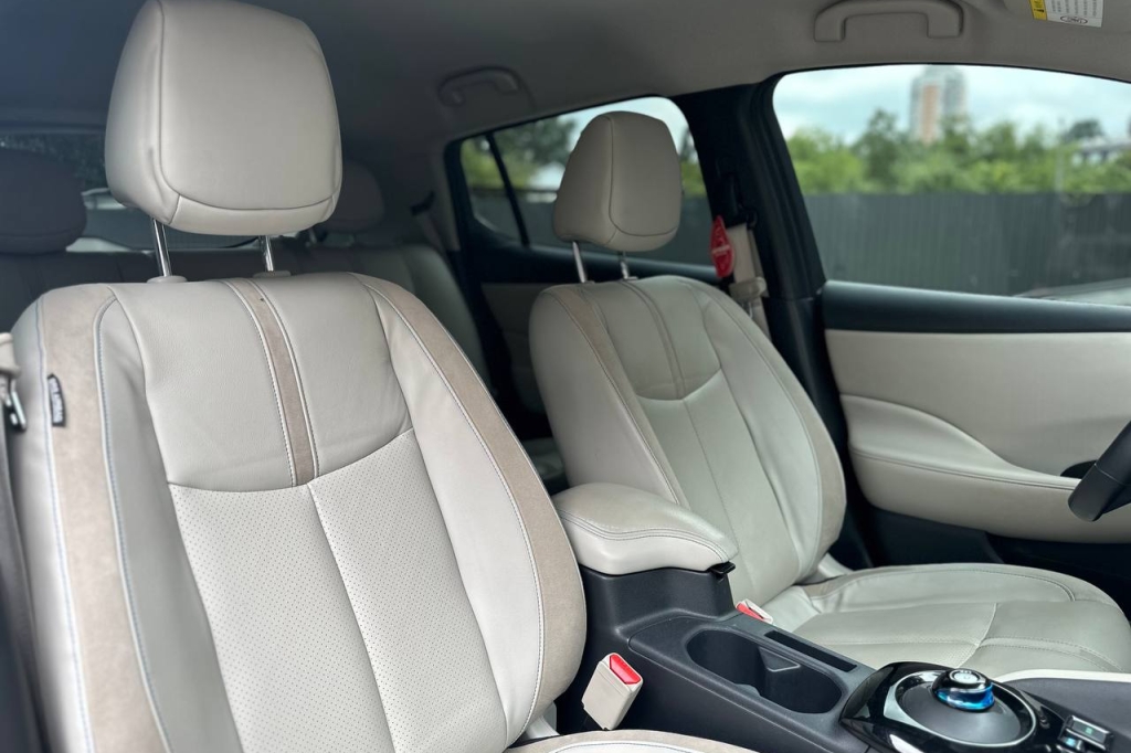 Nissan Leaf 40 kWh 2019 фото 12