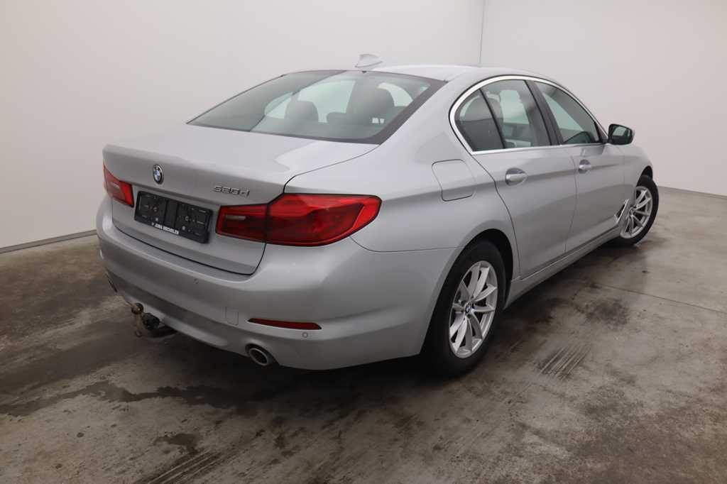 BMW 5 Series 2018 photo 5