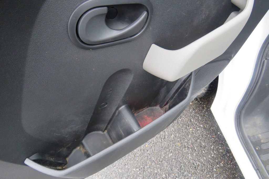 Renault Master 2017 photo 56