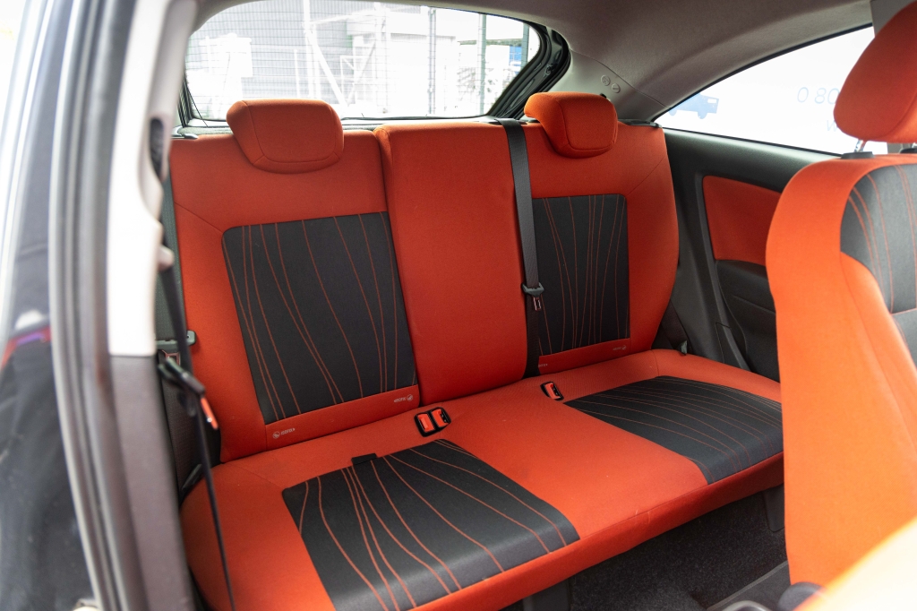 Opel Corsa 2010 фото 25