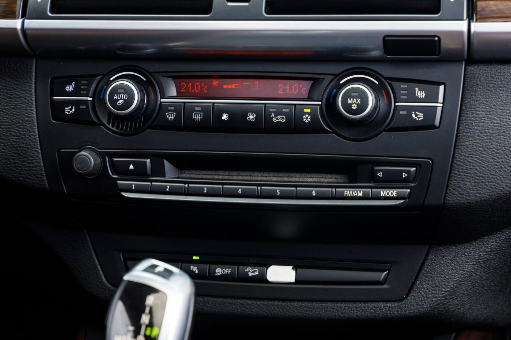 BMW X5 xDrive 35і 2011 photo 28