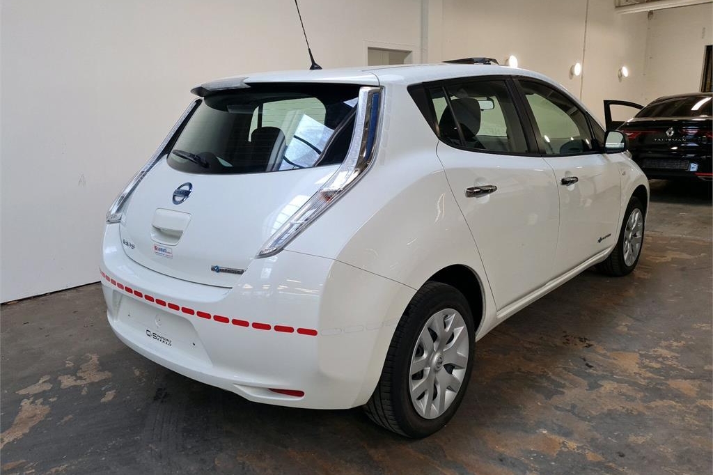 Nissan Leaf 2016 photo 5