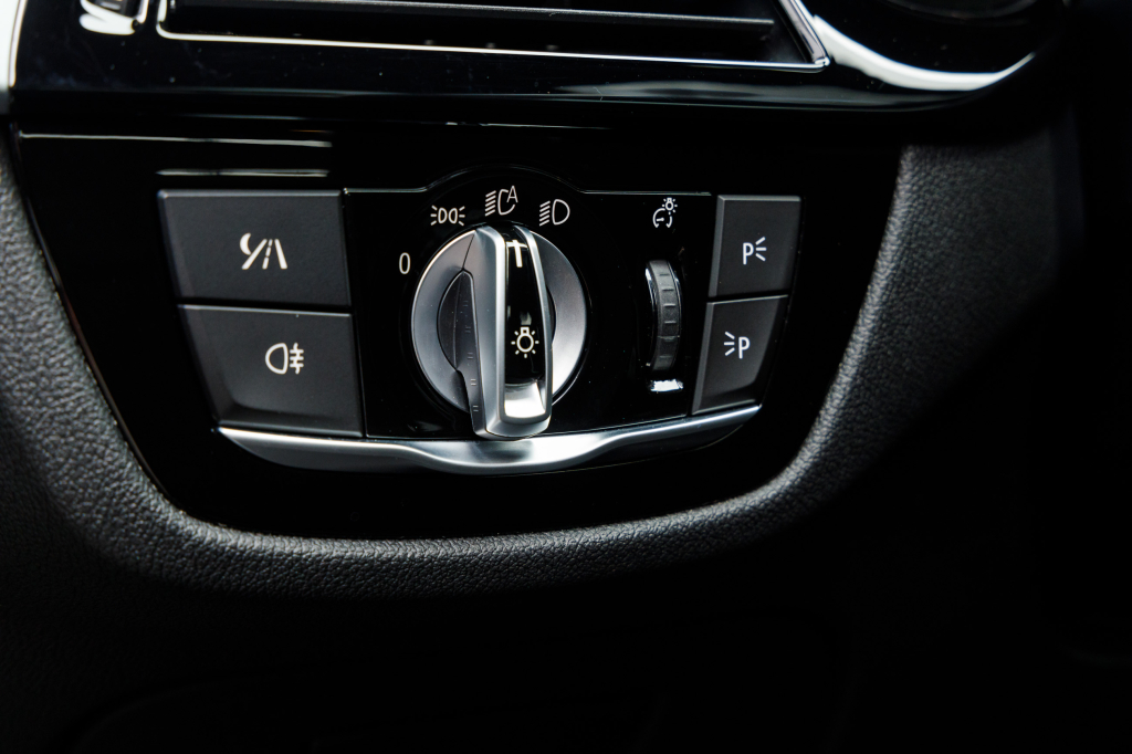 BMW 540 i xDrive 2017 фото 26