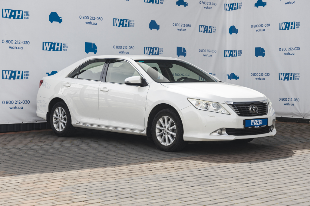 Toyota Camry 2013 фото 3