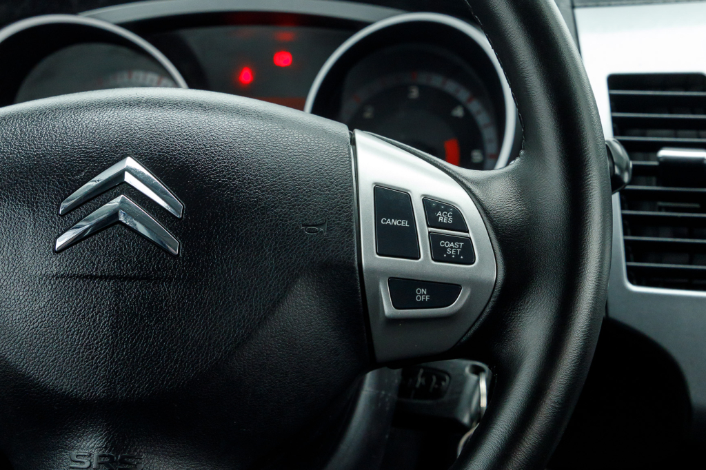 Citroen C-Crosser 4x4 2008 фото 8