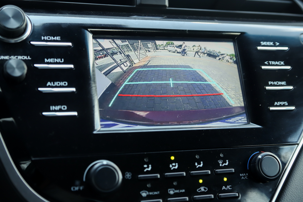 Toyota Camry LE 2017 photo 39