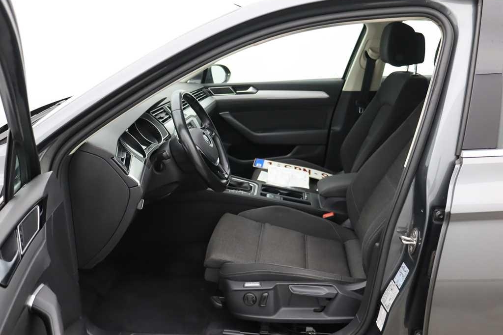 Volkswagen Passat Variant 2017 photo 6