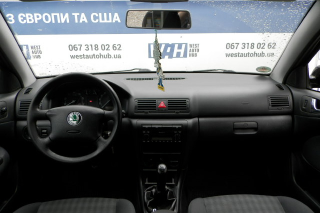 Skoda Octavia Tour 1.6 MPI 2004 photo 17