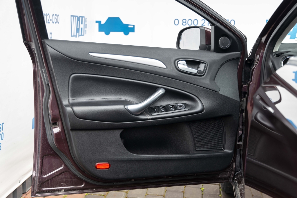 Ford Mondeo 2009 фото 10