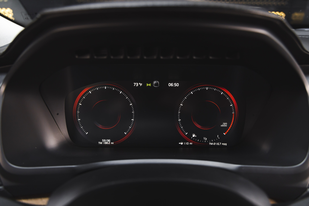 Volvo XC90 2015 фото 19