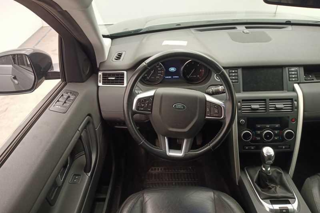 Land Rover Discovery 2016 фото 2