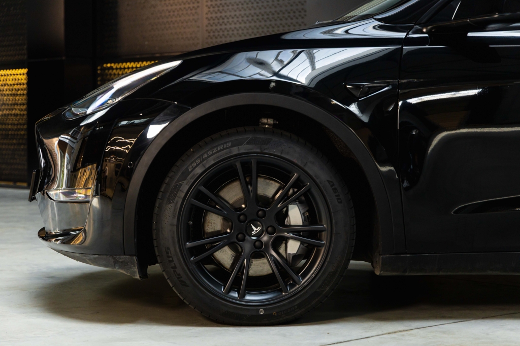 Tesla Model Y Long Range Dual Motor 2022 фото Tesla Model Y Long Range Dual Motor 2022 фото 3