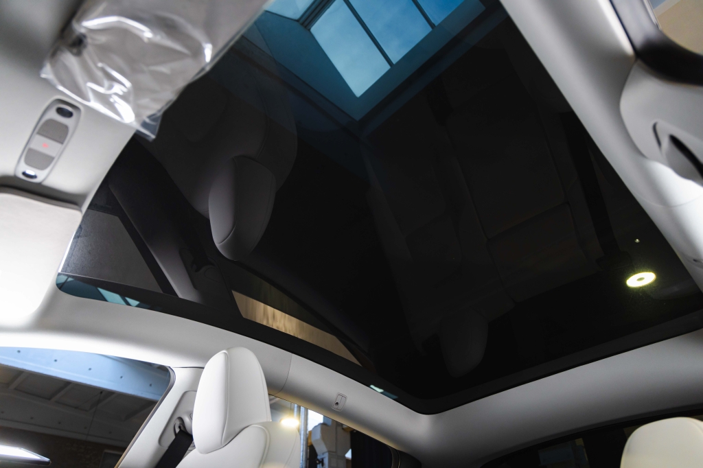 Tesla Model Y Long Range 2024 фото Tesla Model Y Long Range 2024 фото 34
