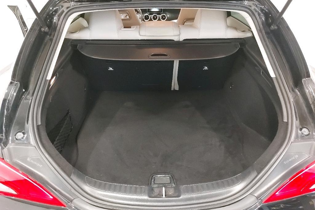 Mercedes-Benz CLA-Klasse 2017 photo 20