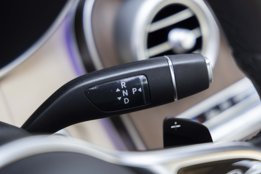 Mercedes-Benz C-Class C300 4Matic 2019 photo 40