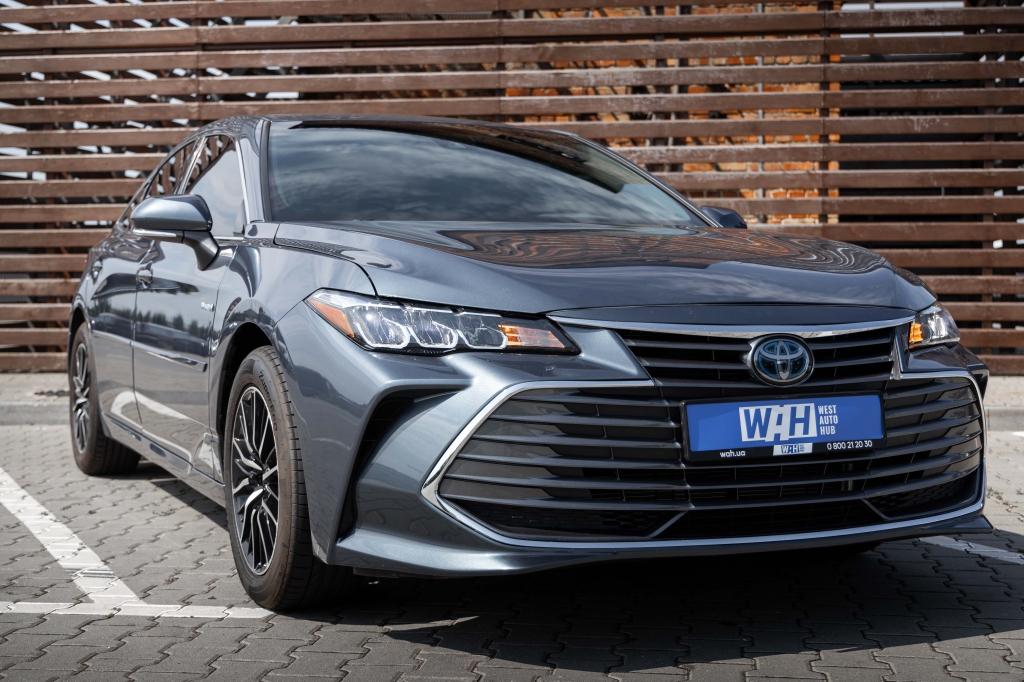 Toyota Avalon Hybrid 2020 photo 4