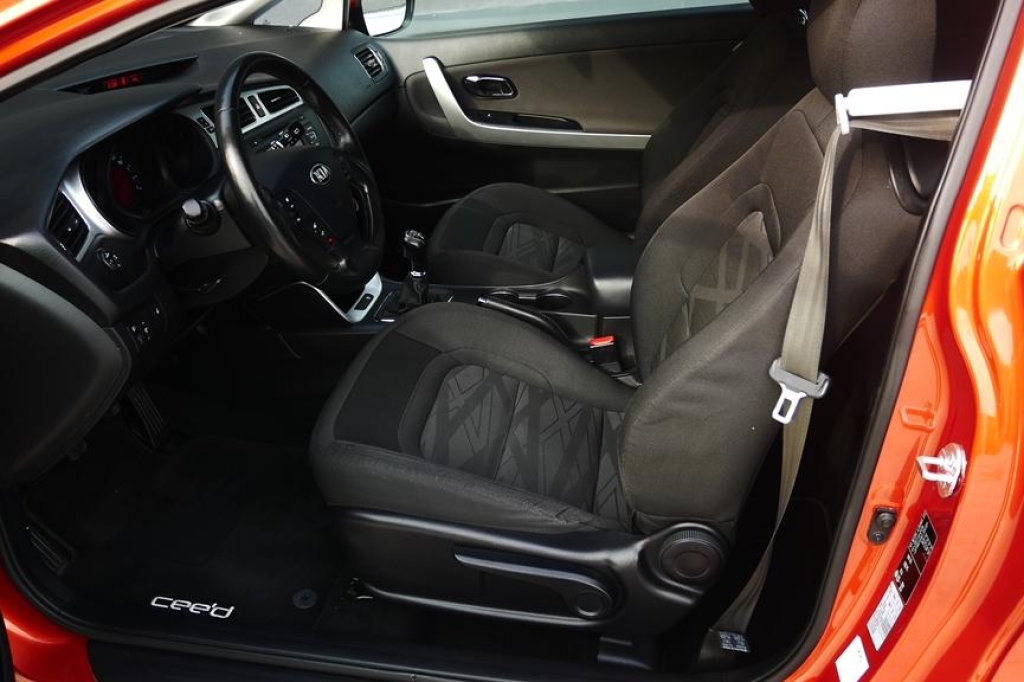 Kia ProCeed 2013 фото 5