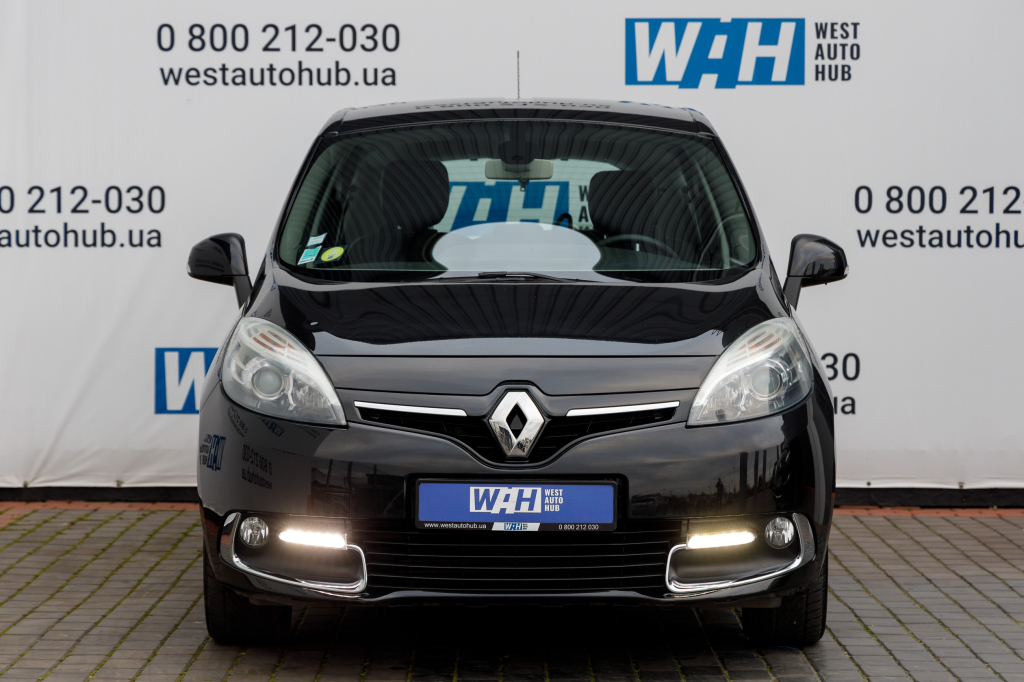 Renault Grand Scenic photo 1